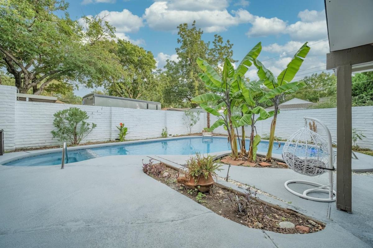 Stunning 5Br 2Ba Holiday Home With Private Pool And Cinema Dallas Exterior photo