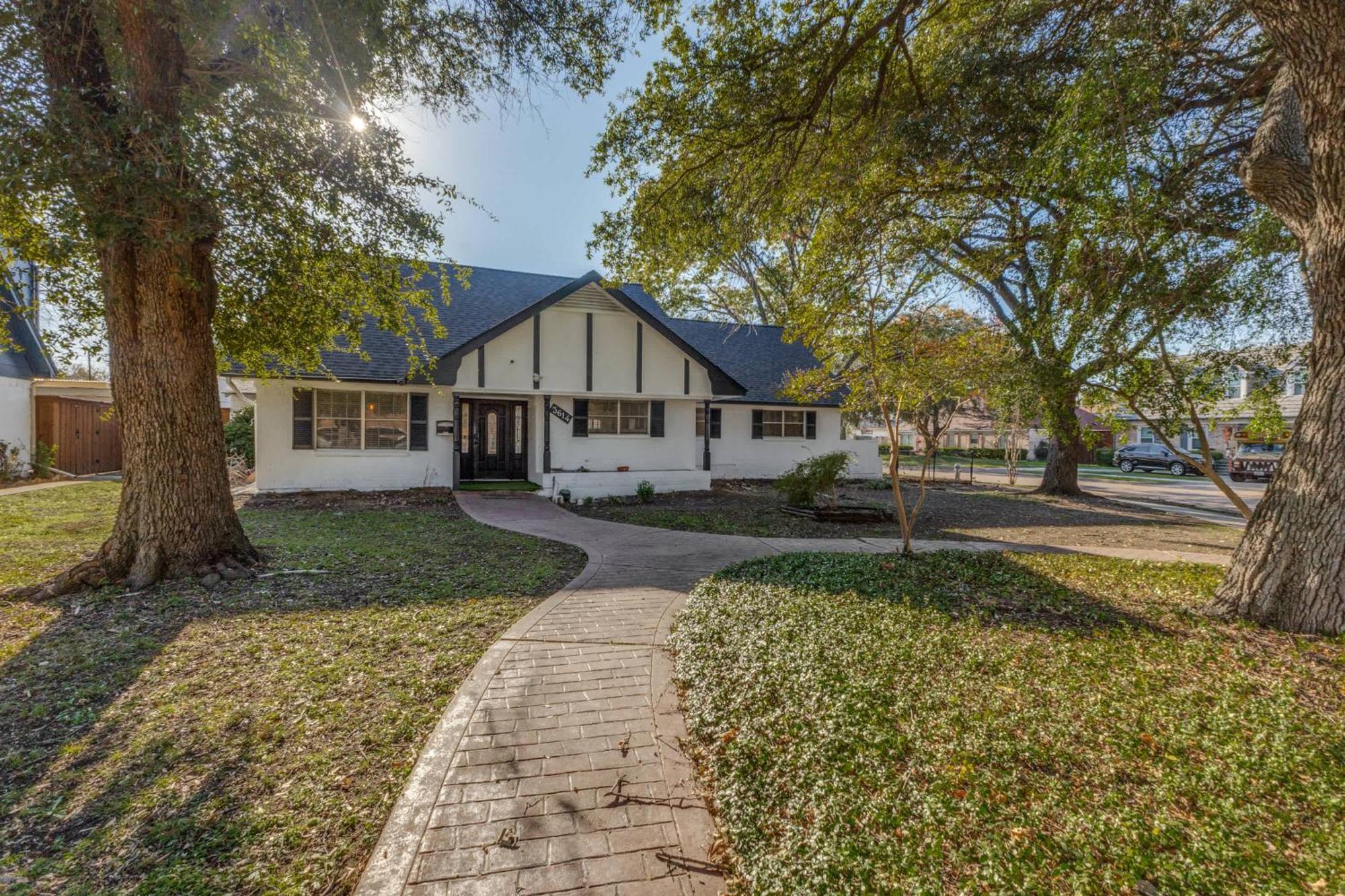Stunning 5Br 2Ba Holiday Home With Private Pool And Cinema Dallas Exterior photo